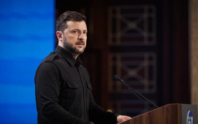 Zelenskiy: Putin, ABD Yaptırımlarından Korkuyor ve Ukrayna Masada Olmadan Barış Olmaz